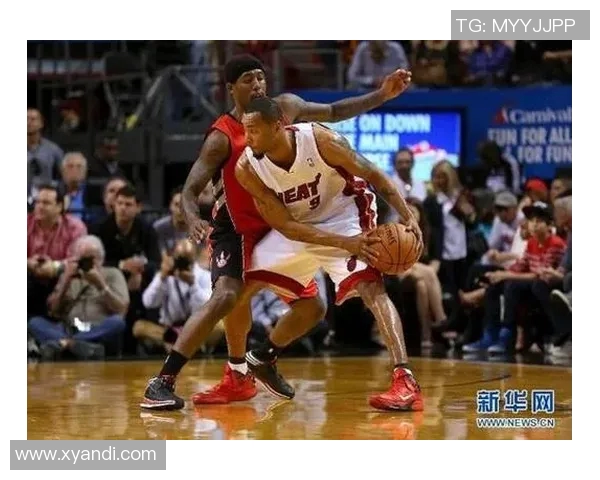 热火队主场力克猛龙队,点燃球迷激情 热火队主场力克猛龙队,点燃球迷激情